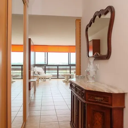 Apartamento T0 *